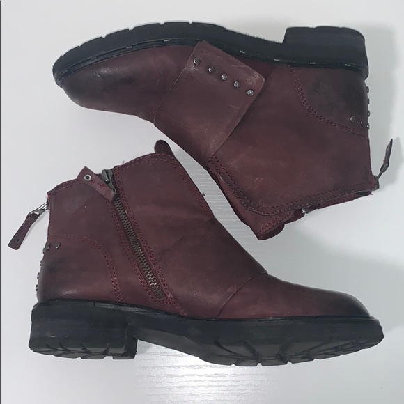 OTBT Eggplant Frontage Ankle Boot - Picture 2 of 9